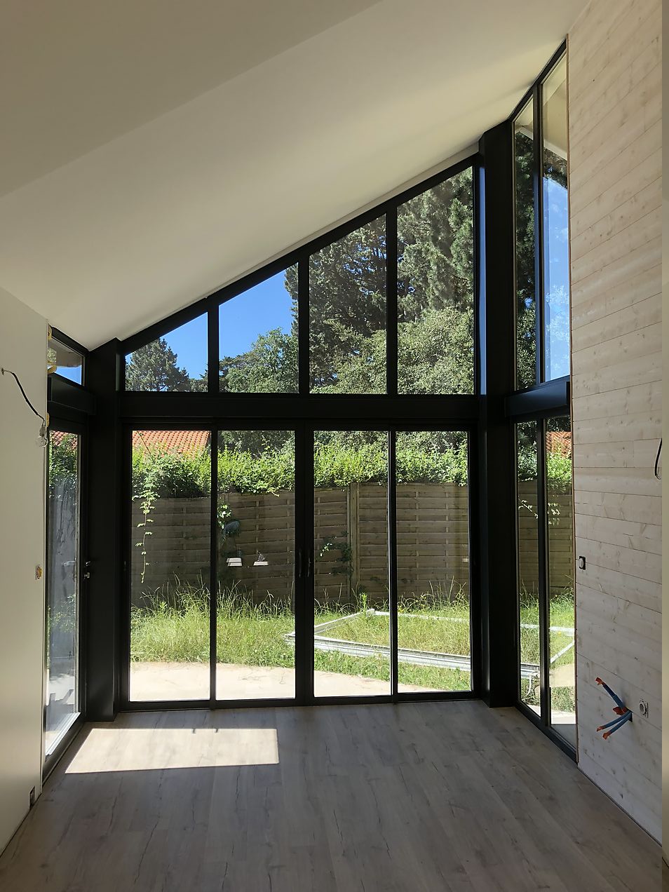 Menuiserie en aluminium - GSM Courtier en Menuiseries